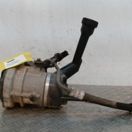 Pompe de direction PEUGEOT 308 1 SW Photo n°1