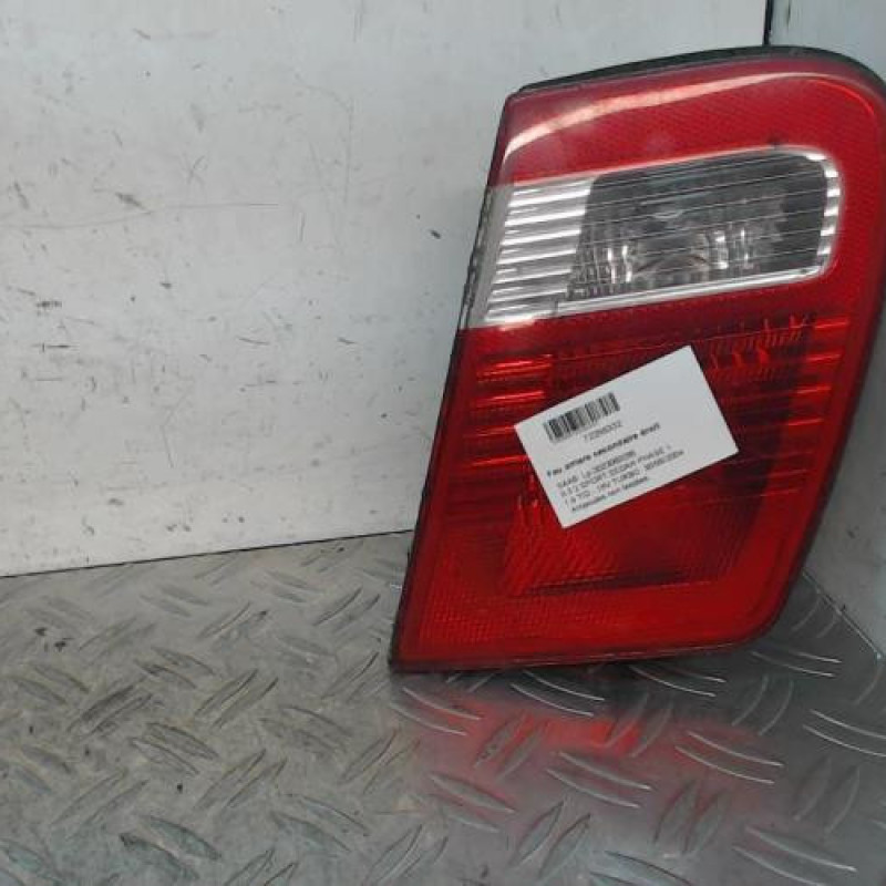 Feu arriere secondaire droit (feux) SAAB 9.3 2 Feu arriere secondaire droit (feux) SAAB 9.3 2