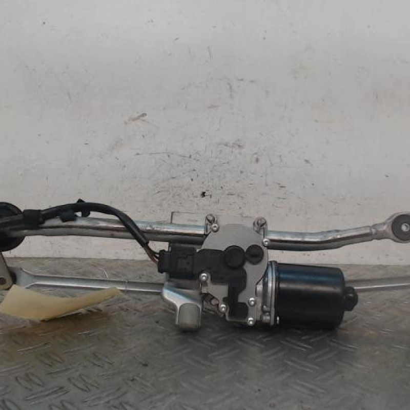 Moteur essuie glace avant BMW SERIE 1 E87 Moteur essuie glace avant BMW SERIE 1 E87