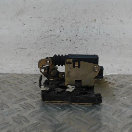 Serrure avant droit RENAULT R19
