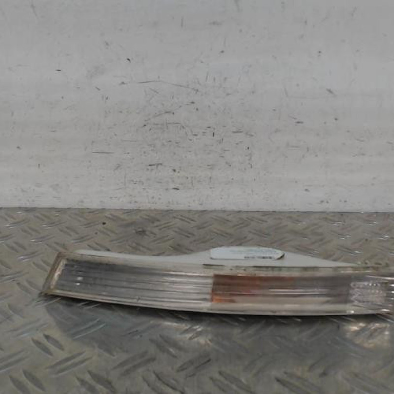 Optique avant secondaire gauche (feux)(clignotant) VOLKSWAGEN PASSAT 5
