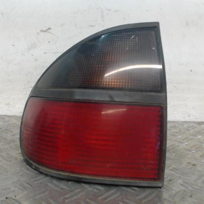 Feu arriere principal gauche (feux) RENAULT LAGUNA 1