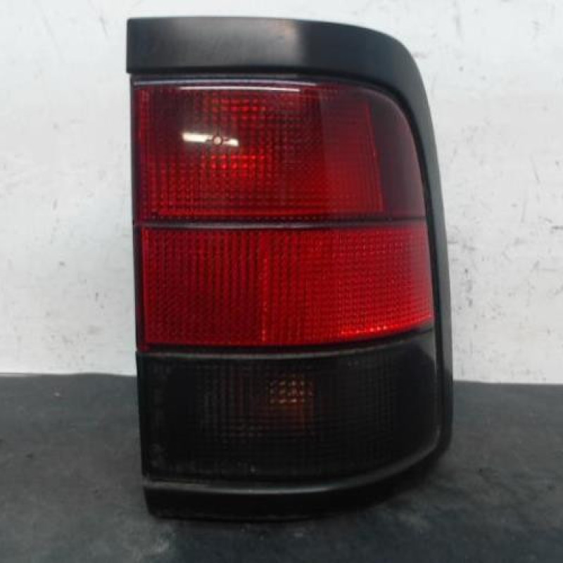 Feu arriere principal droit (feux) PEUGEOT 806 Feu arriere principal droit (feux) PEUGEOT 806