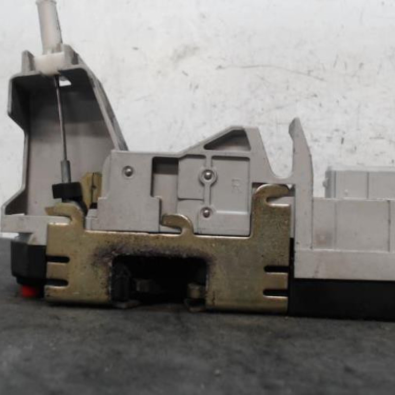 Serrure arriere droit PEUGEOT 307 Serrure arriere droit PEUGEOT 307