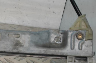 Leve vitre electrique avant droit PEUGEOT 206