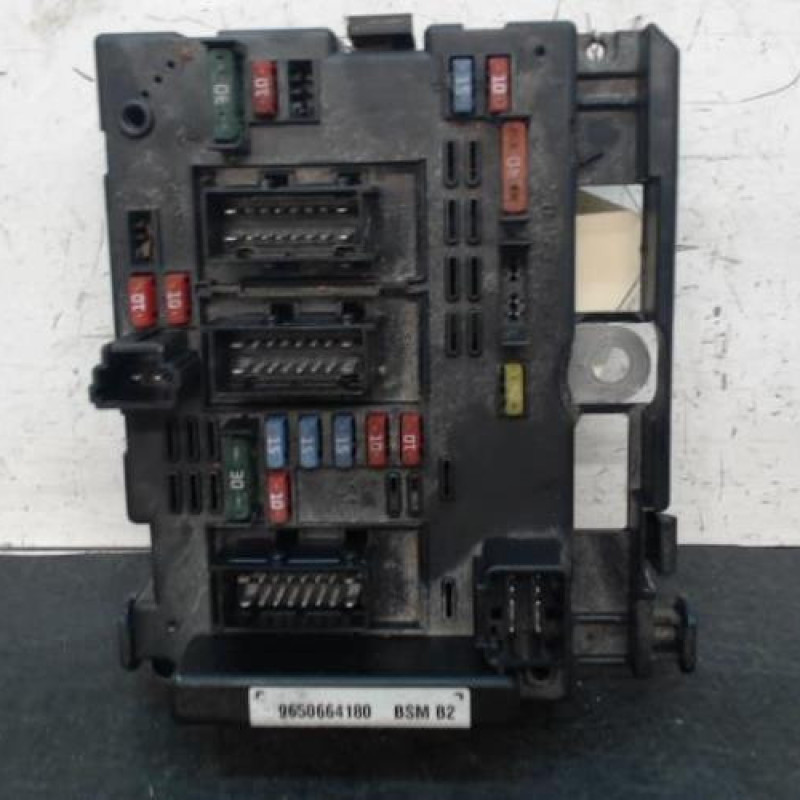 Boitier servitude moteur (BSM) PEUGEOT 307