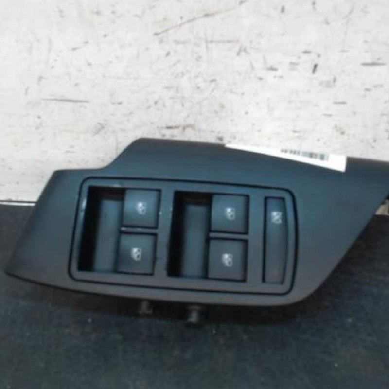Interrupteur de leve vitre avant gauche OPEL INSIGNIA 1