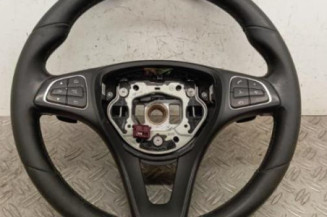 Volant MERCEDES CLASSE C 205 Photo n°1