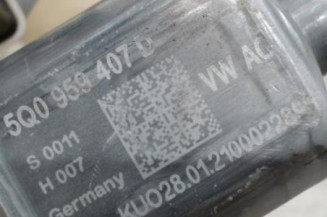 Leve vitre electrique arriere gauche VOLKSWAGEN POLO 6 Photo n°3
