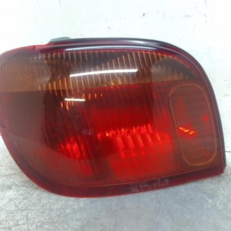 Feu arriere principal gauche (feux) TOYOTA YARIS 1