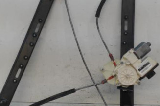 Leve vitre electrique avant droit BMW X3 E83 Photo n°1