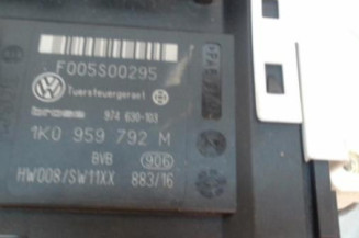 Leve vitre electrique avant droit VOLKSWAGEN GOLF 5 Photo n°3