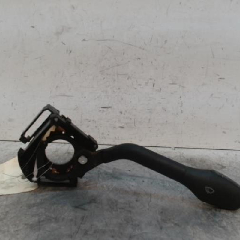 Commodo d'essuie glaces VOLKSWAGEN GOLF 3
