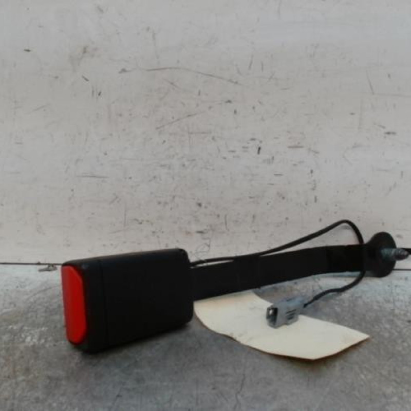 Attache ceinture avant droit RENAULT CLIO 4
