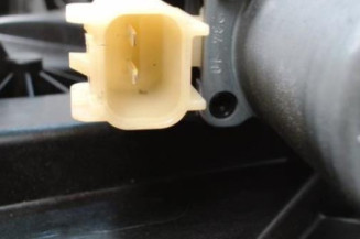Leve vitre electrique avant droit FORD FIESTA 6 Photo n°3