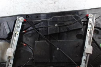 Leve vitre electrique avant gauche FORD FIESTA 6