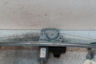 Leve vitre electrique arriere droit OPEL ZAFIRA B Photo n°1