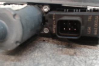 Leve vitre electrique arriere droit OPEL ZAFIRA B
