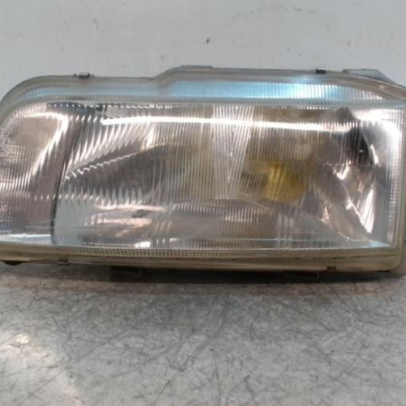Optique avant principal gauche (feux)(phare) RENAULT R21