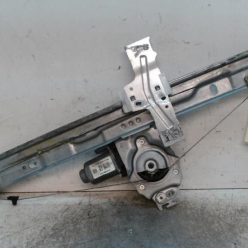 Leve vitre electrique avant droit PEUGEOT 207