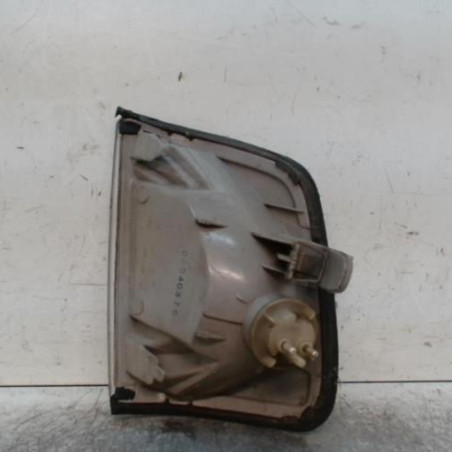 Optique avant secondaire gauche (feux)(clignotant) MERCEDES 230 C124