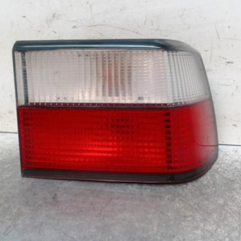 Feu arriere secondaire droit (feux) CITROEN XANTIA Feu arriere secondaire droit (feux) CITROEN XANTIA