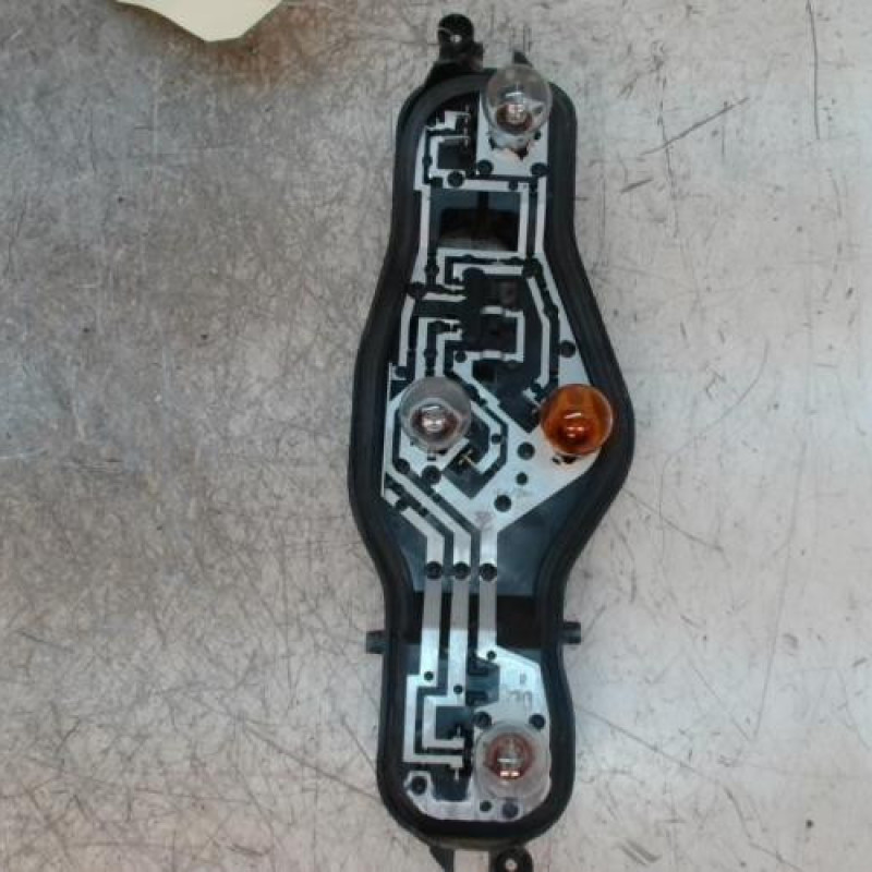 Platine feu arriere droit TOYOTA PROACE 2