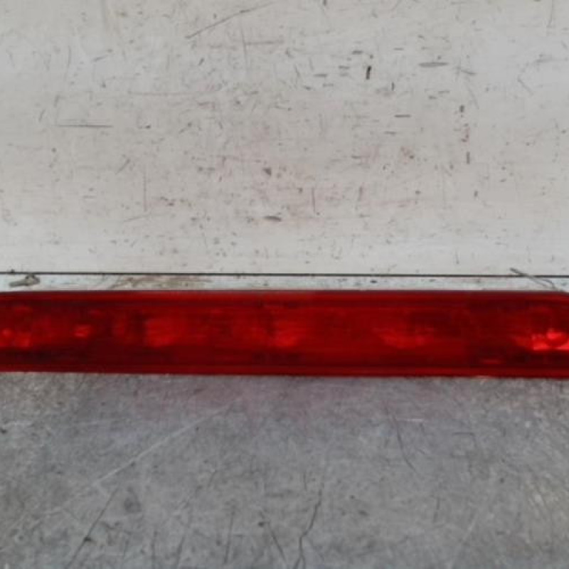 Feu arriere stop central TOYOTA PROACE 2