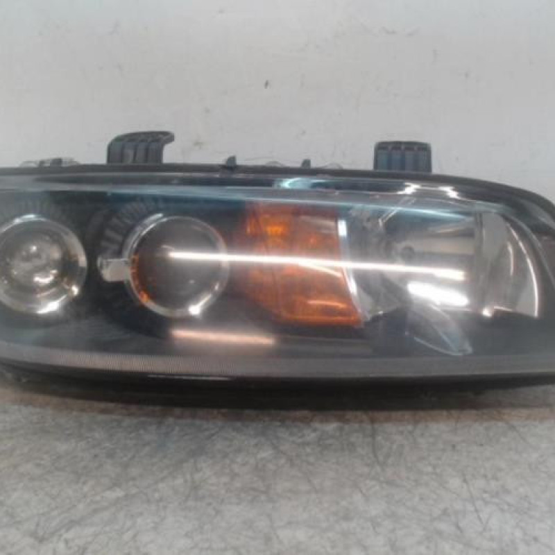 Optique avant principal droit (feux)(phare) FIAT PUNTO 2