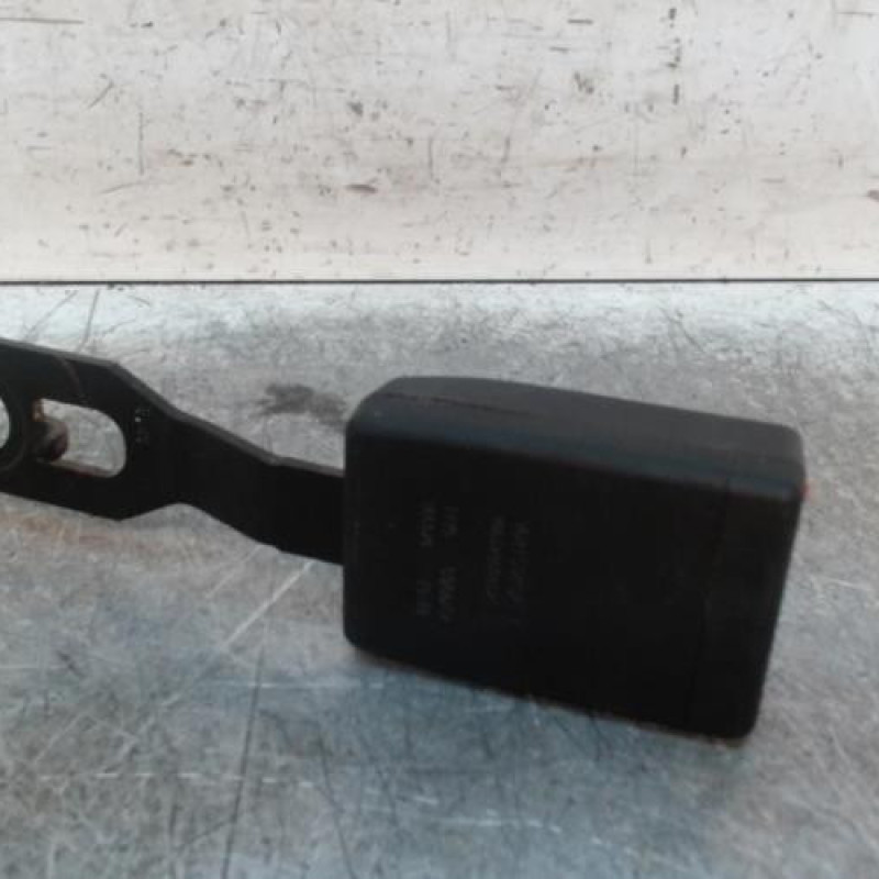Attache ceinture avant droit PEUGEOT PARTNER 2