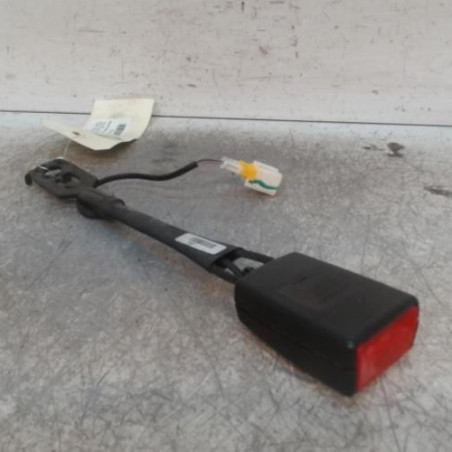 Attache ceinture avant gauche PEUGEOT 5008 1