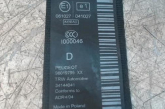 Ceinture avant droit PEUGEOT 5008 1 Photo n°4