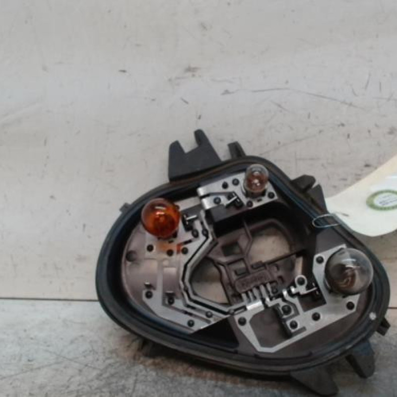 Platine feu arriere droit PEUGEOT 208 1 Platine feu arriere droit PEUGEOT 208 1