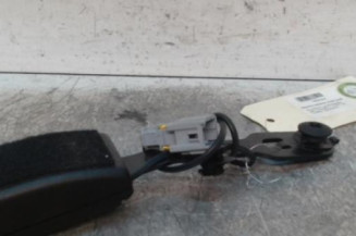 Attache ceinture avant droit PEUGEOT 208 1 Photo n°1