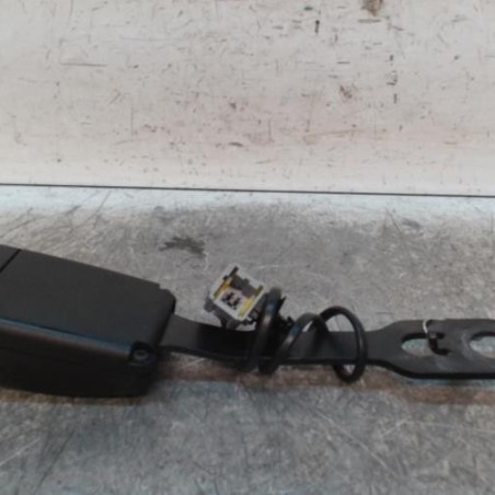 Attache ceinture avant gauche PEUGEOT 208 1 Photo n°1