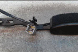 Attache ceinture avant droit PEUGEOT 208 1 Photo n°1