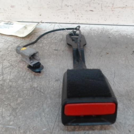 Attache ceinture avant droit PEUGEOT 208 1