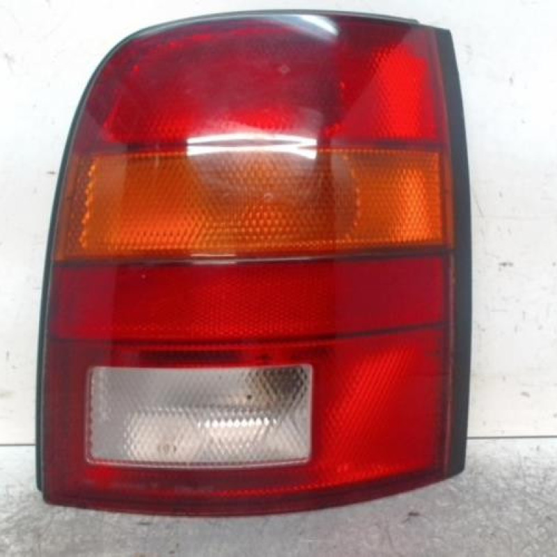 Feu arriere principal droit (feux) NISSAN MICRA 2 Feu arriere principal droit (feux) NISSAN MICRA 2
