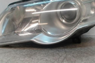 Optique avant principal gauche (feux)(phare) VOLKSWAGEN PASSAT 5 Photo n°1