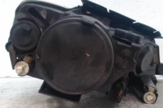 Optique avant principal gauche (feux)(phare) VOLKSWAGEN PASSAT 5