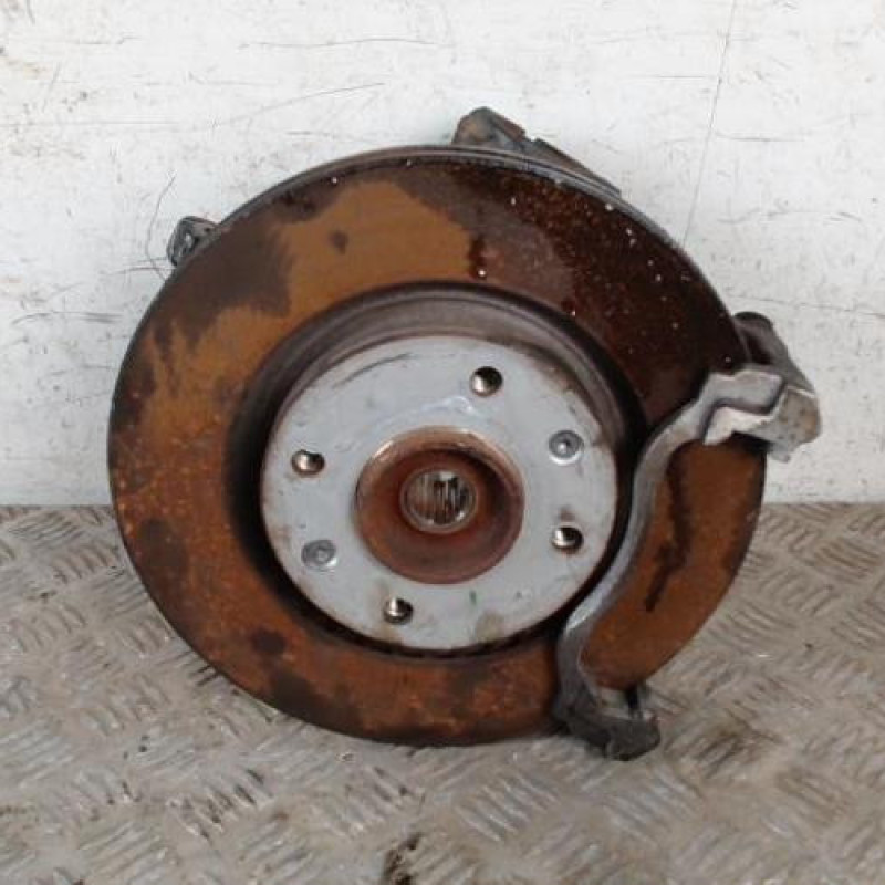 Moyeu avant droit CITROEN C3 3 Moyeu avant droit CITROEN C3 3