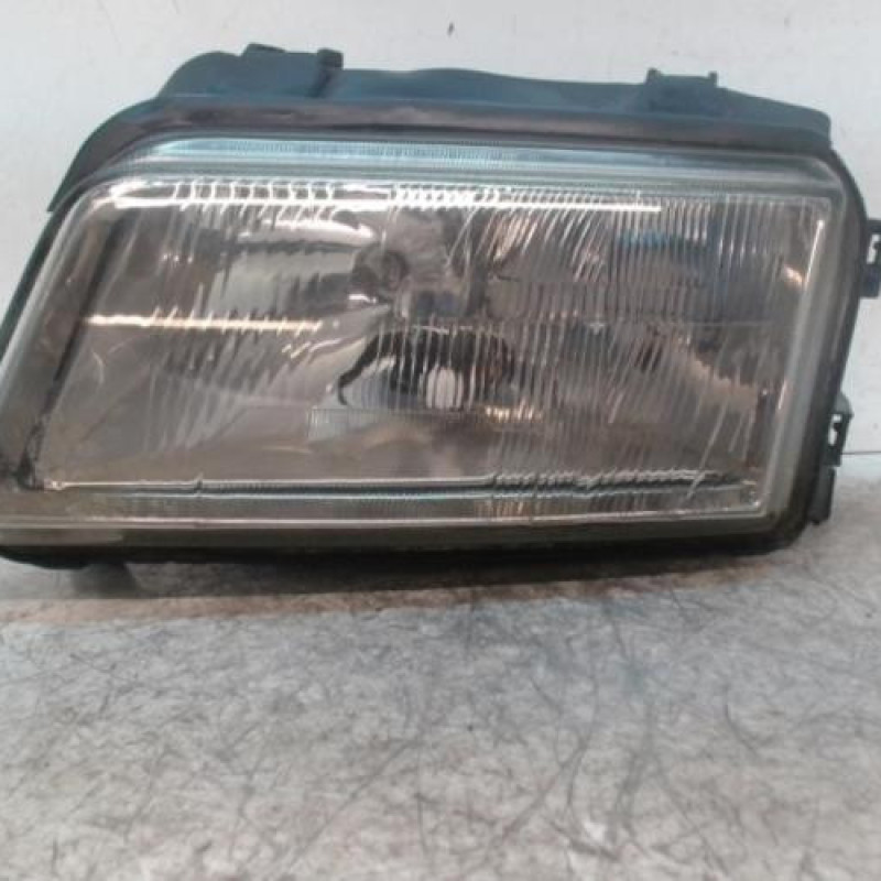 Optique avant principal gauche (feux)(phare) AUDI A4 1