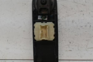 Interrupteur de leve vitre avant gauche RENAULT CLIO 4