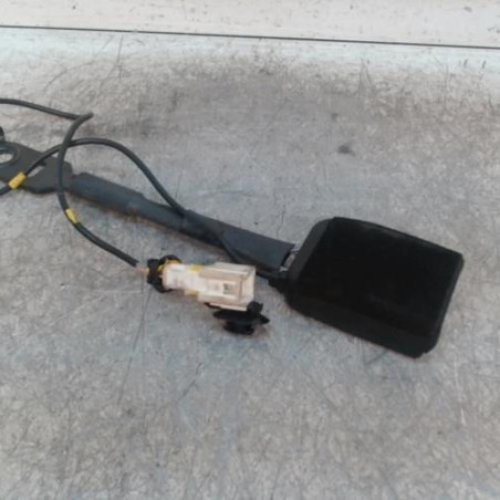 Attache ceinture avant droit PEUGEOT 308 1 Photo n°1
