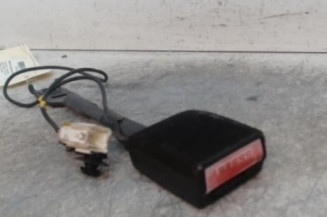 Attache ceinture avant droit PEUGEOT 308 1