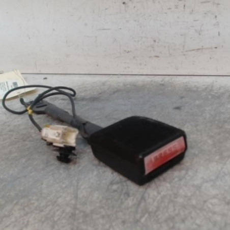 Attache ceinture avant droit PEUGEOT 308 1