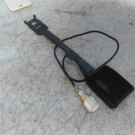 Attache ceinture avant gauche PEUGEOT 308 1 Photo n°1