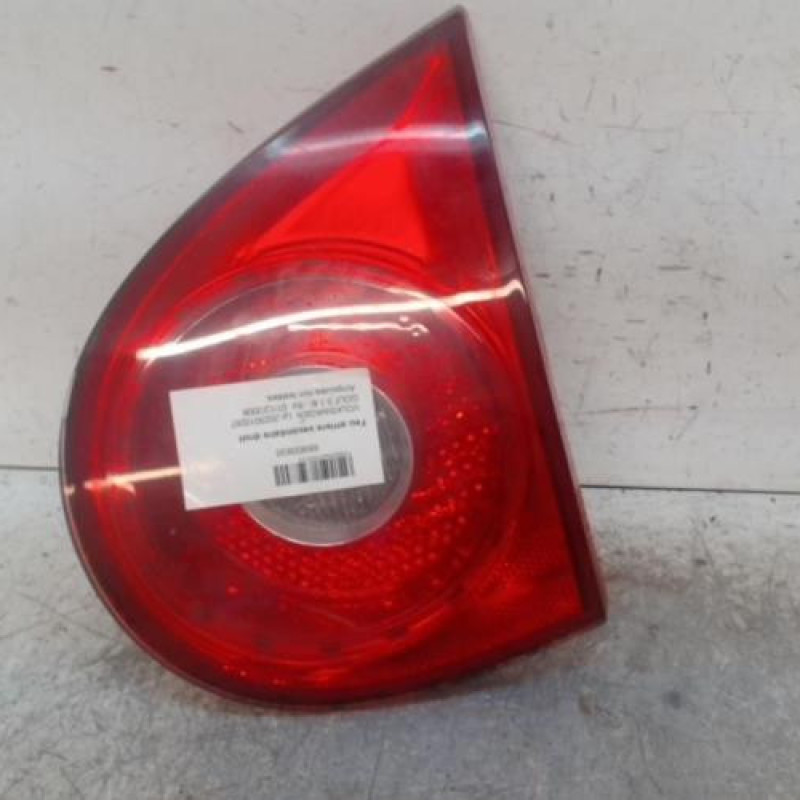 Feu arriere secondaire droit (feux) VOLKSWAGEN GOLF 5 Feu arriere secondaire droit (feux) VOLKSWAGEN GOLF 5