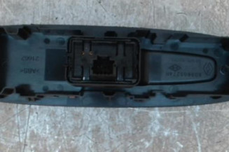 Interrupteur de leve vitre avant droit RENAULT MEGANE 4