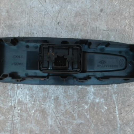 Interrupteur de leve vitre avant droit RENAULT MEGANE 4